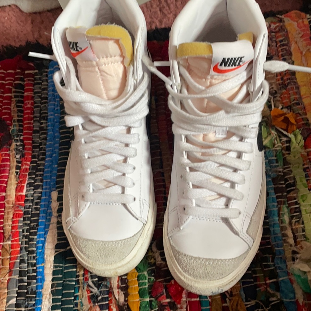 in great condition just need a little cleaning.